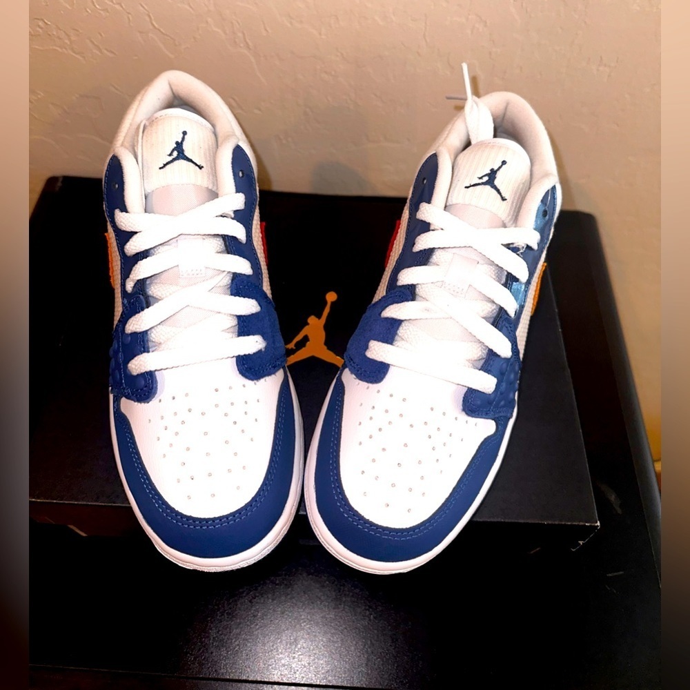 NIB AIR JORDAN 1 LOW’s​​